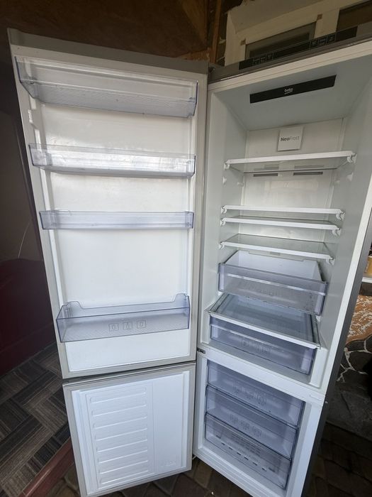 Продам холодильник Beko