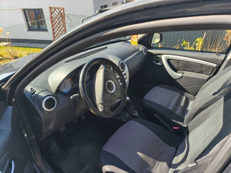 Dacia Sandero 2008