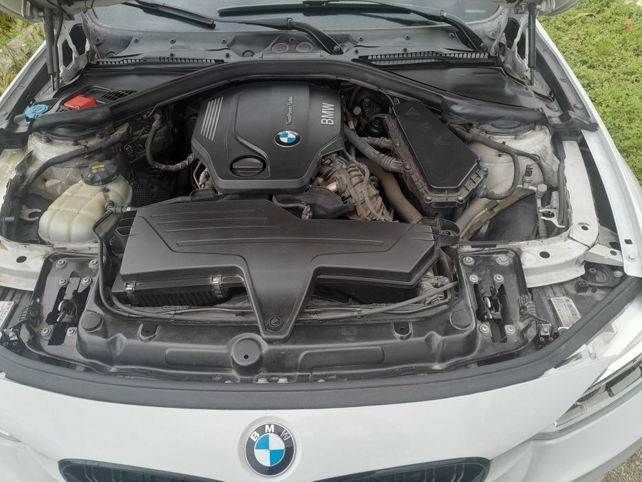 BMW 320 f30 com pack M3 Look performance