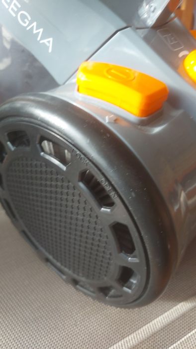 Odkurzacz Zeegma 900W
