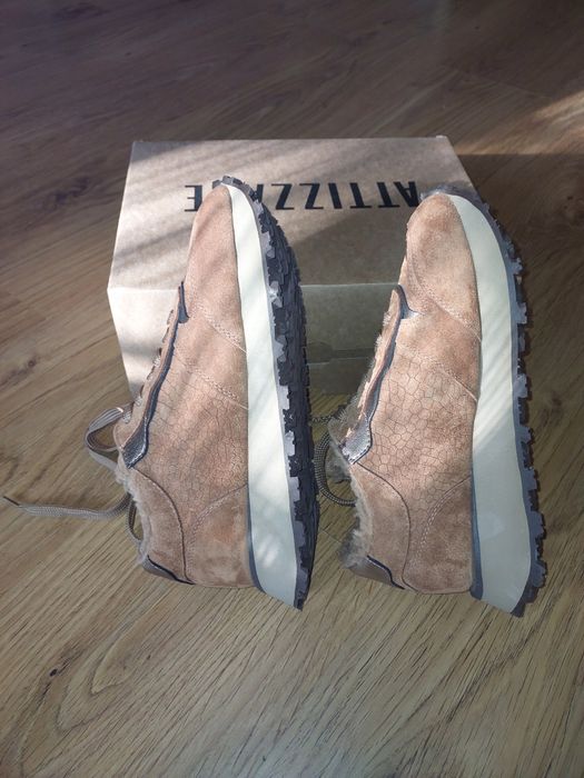 Жіночі кросівки на меху ( безкоштовна доставка )