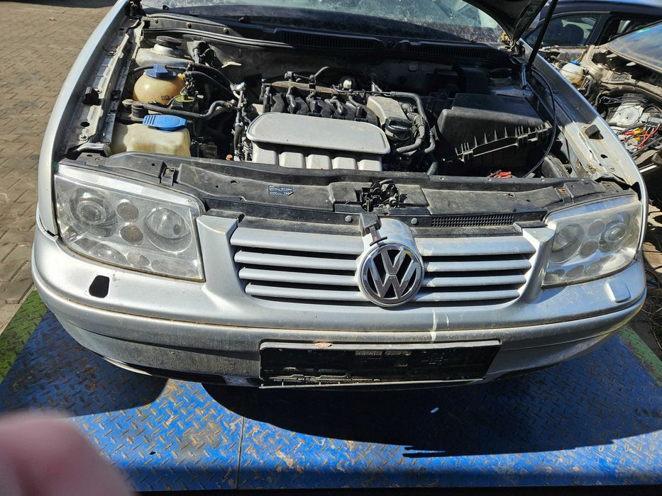 Volkswagen BORA na części!