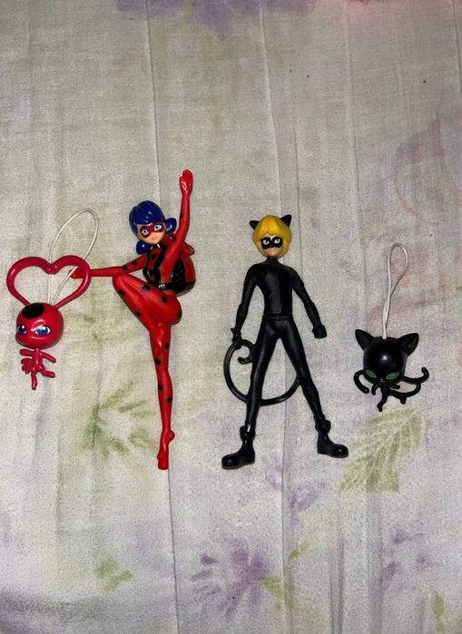 Іграшки головоломки брелки кошельки обручі безкоштовно