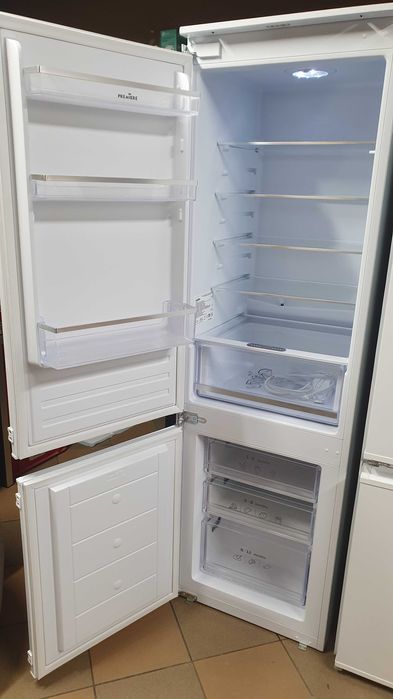 Lodówka do zabudowy Premiere (Amica) 60cm  270L