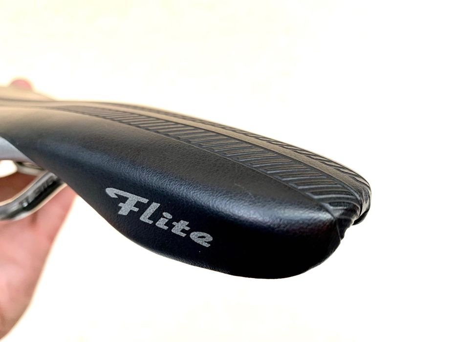 Selim Selle Italia Flite TI316 titânio e carbono
