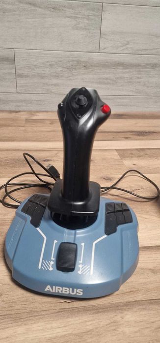 Airbus Captain Pack thrustmaster mais rudder pedals thrustmaster