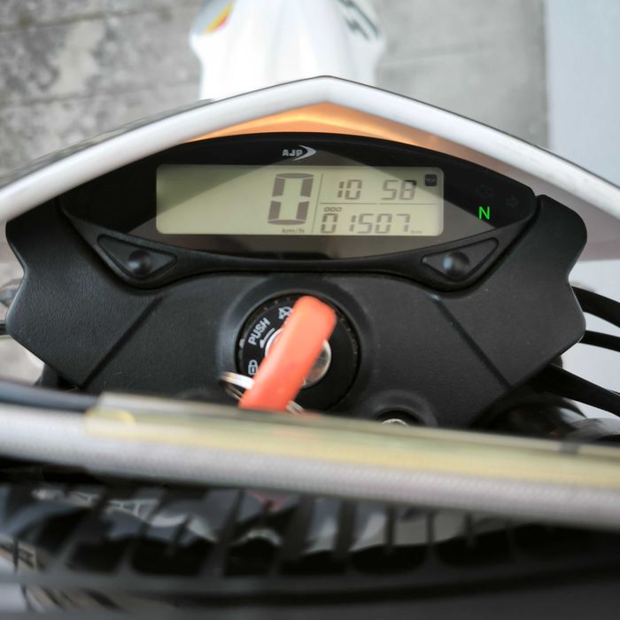 AJP PR4 Enduro 125cc (motor 240cc)