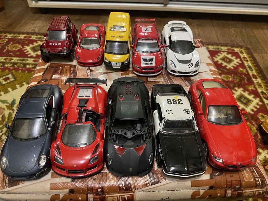 Машинки на любий смак