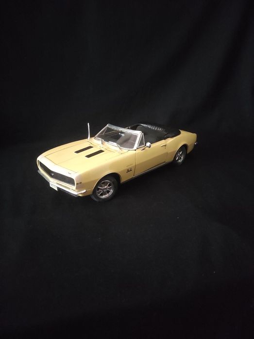 Miniatura escala 1:18 Chevrolet RS/SS 396