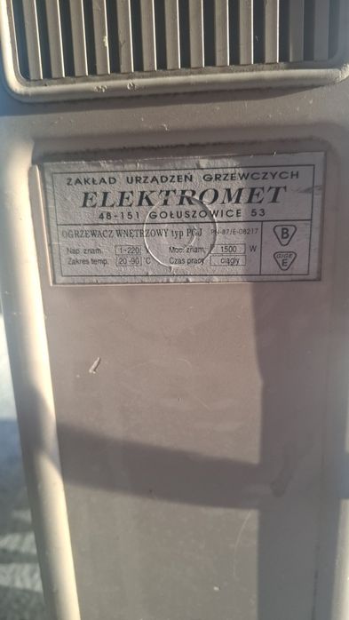 Grzejnik olejowo elektryczny