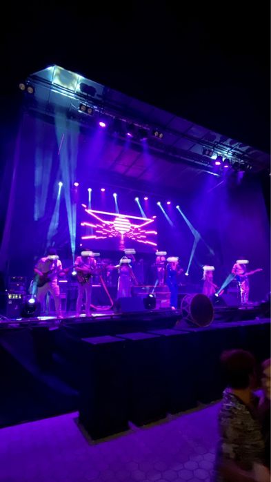 Produção audiovisual c/Camião palco