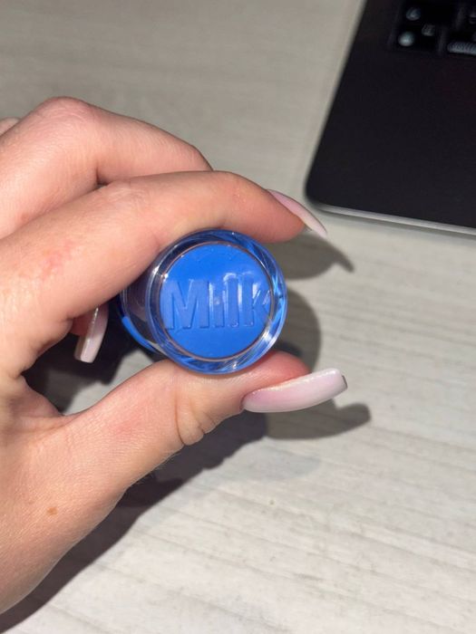 Тональний крем Milk Makeup
