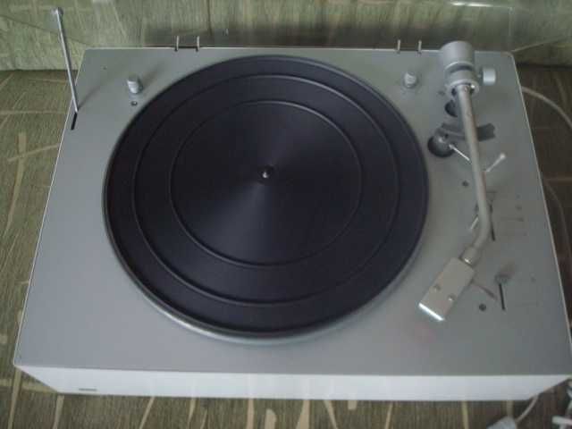 Продам проигрыватель пластинок