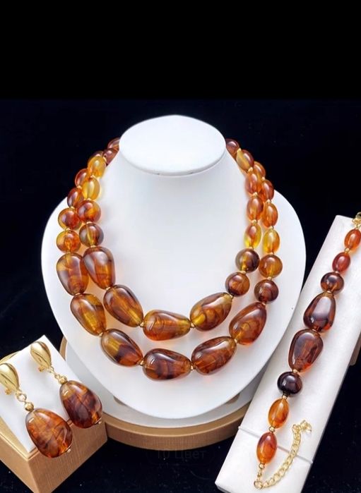 Элегантные  винтажные украшения. Натуральный  янтарь