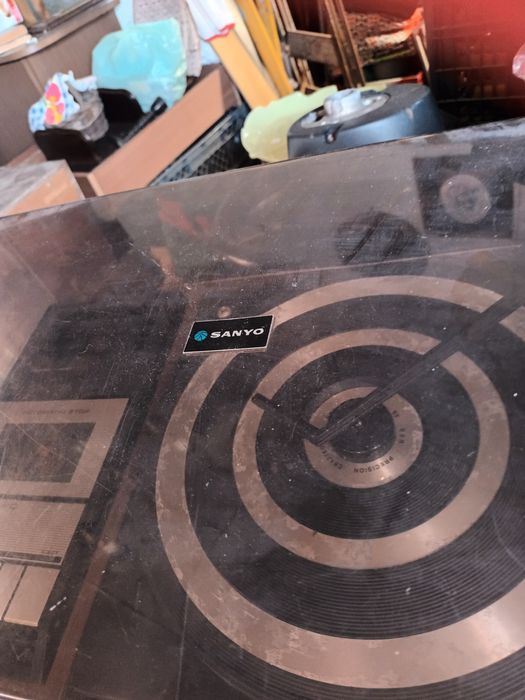 Aparelhagem Sanyo. K7,vinil e cartuchos