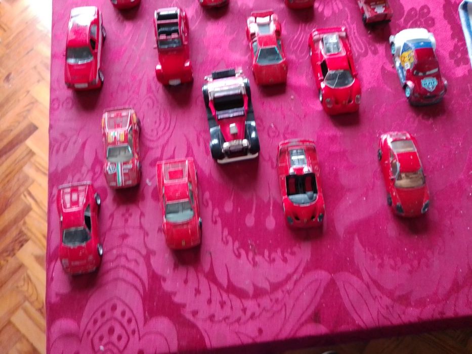 Deseja carrinhos vemelhos? desde 5E ou 15-65E-Calças homem4E Desde 4E