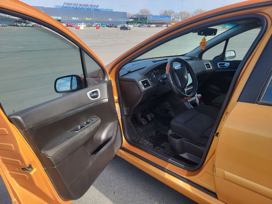 Продам автомобіль