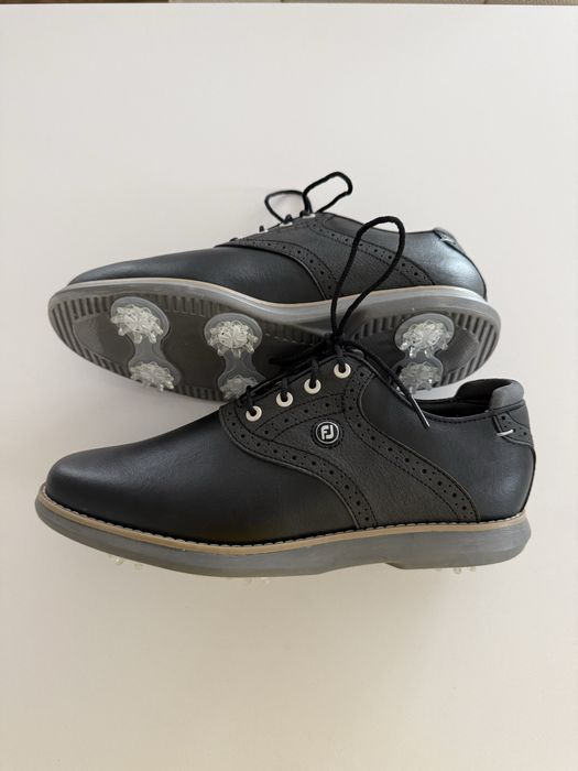 Sapatos de golfe