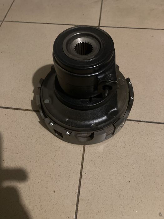 Sprzęgło Wom Przedni CNH New Holland T4……/ oraz  CASE