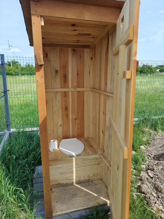 Wc, wychodek, toaleta drewniana