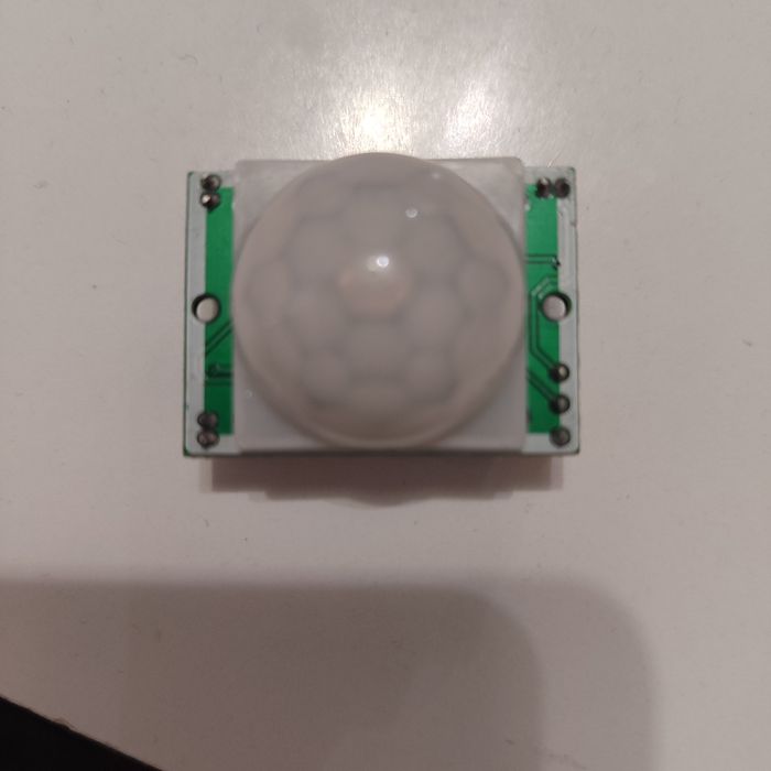 Датчик движения HC-SR501