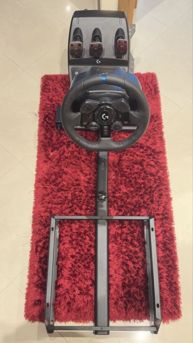 Logitech G923 + Estrutura Playseat (sem banco)