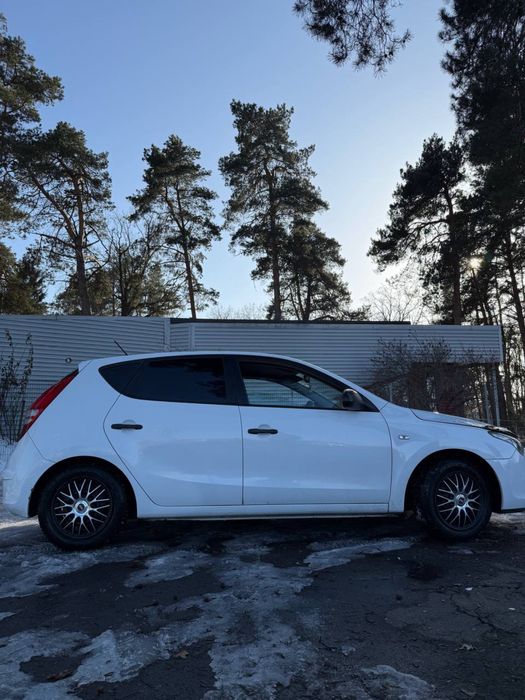 Hyundai i30.