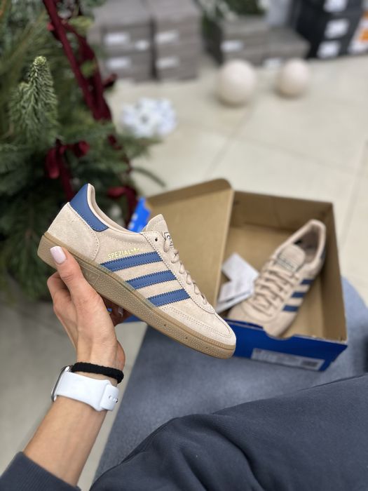 Оригінальні кросівки Adidas Handball Spezial JH5435: 4 600 грн