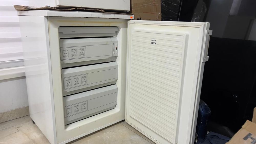 Морозильна камера,