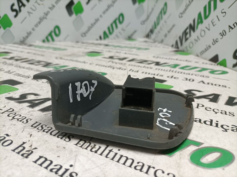 Comando / botão / interruptor vidros frente direito SKODA Octavia I Ha