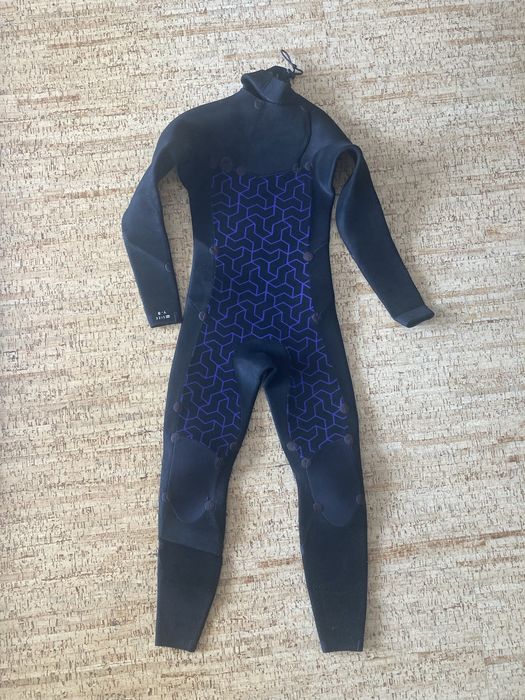 Billabong Absolute 5-4mm - Tamanho 8anos