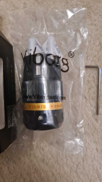 Wtyki zasilające  Viborg R, schuko, iec, rodowane