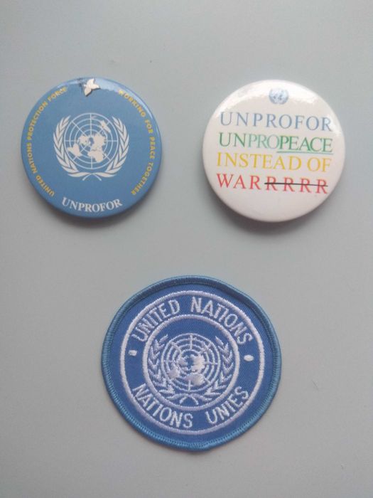атрибутика миротворчих сил ООН (шеврон, значки, кокарда, берет)