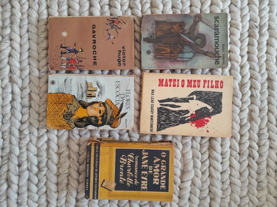 Vendo livros usados