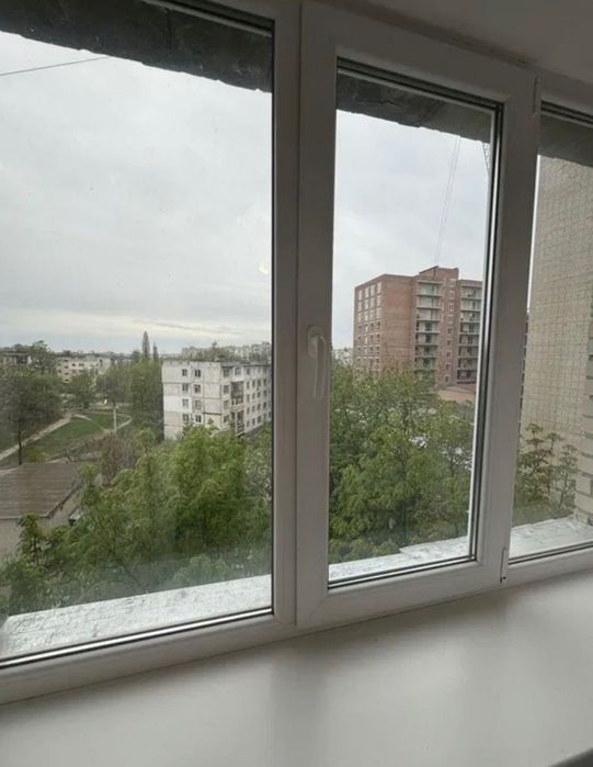 Здам в оренду кімнату в гуртожитку . Є все . Металургів