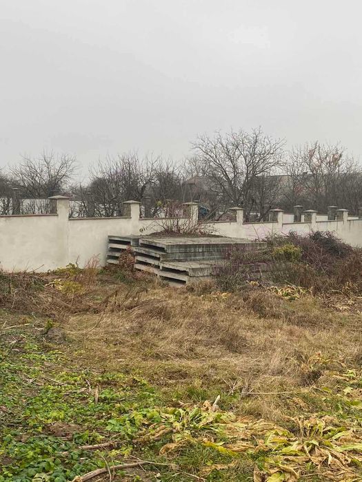 Недобудова елітного будинку(цокольний поверх),р-н міської лікарні.