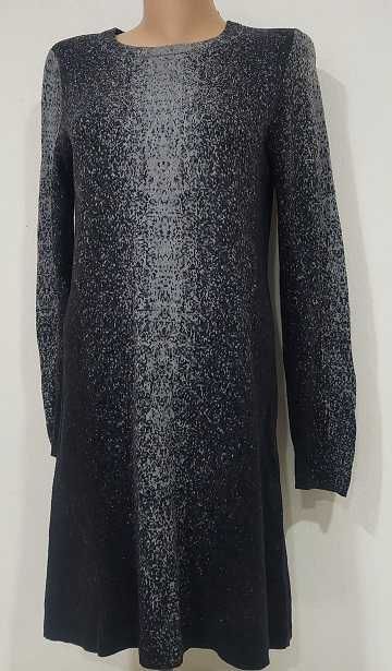 Сукні трикотажні  р.50-52 .Р.46 Шаль сіра.іі