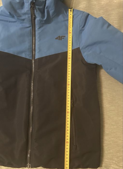 Куртка 4F демісезон(рання весна) розмір 152