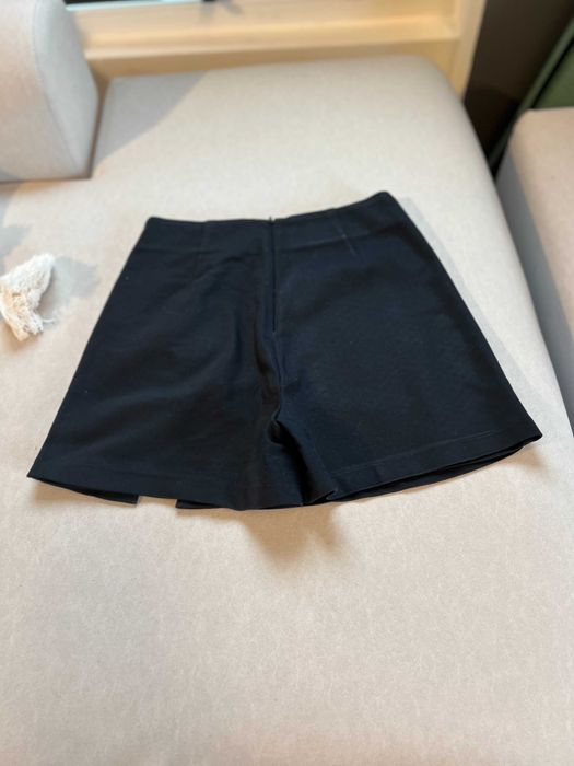 Czarne eleganckie spodenki/spódniczka, Stradivarius, r.XS/34