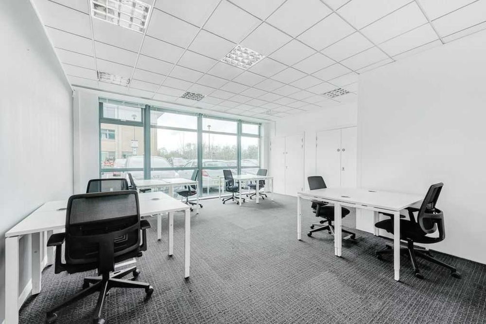Wynajem biura w Szczecin: Prywatna 5-osobowa powierzchnia biurowa w prestiżowej lokalizacji Regus Hanza Tower.