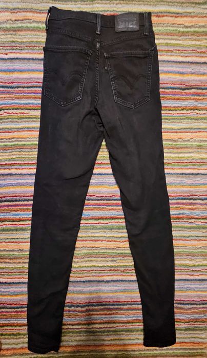 Czarne Levis skinny 25/30
