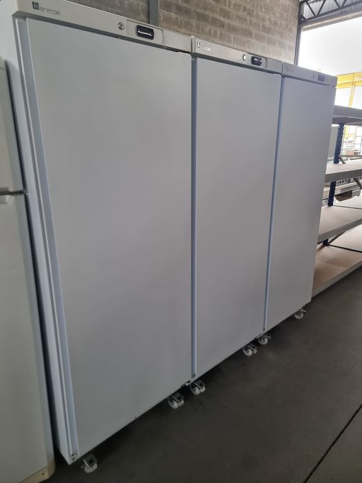 Congeladores verticais Arecos como novos!