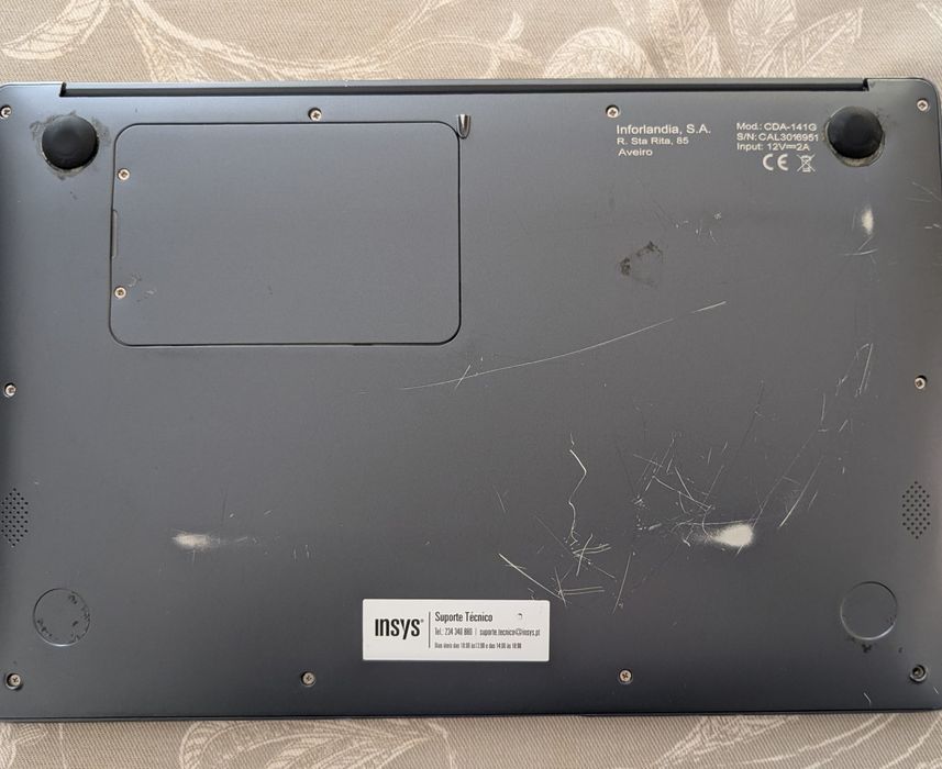 Computador portátil INSYS