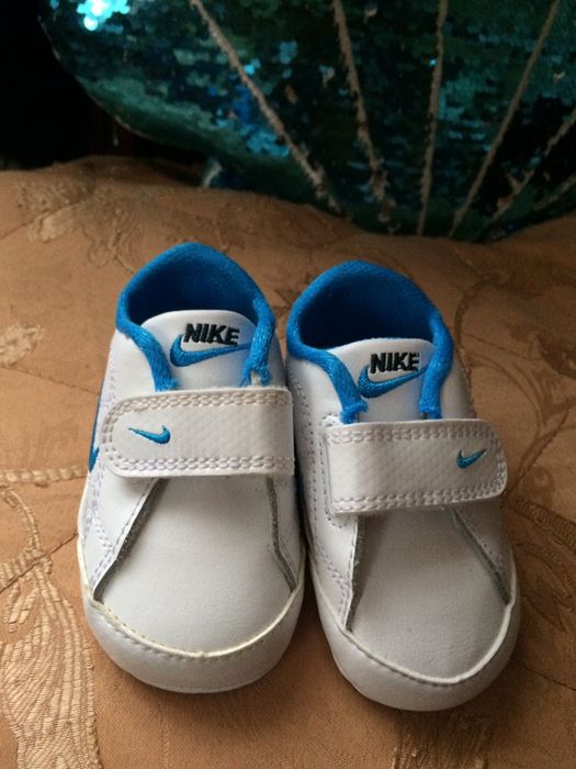 Нові кросівочки Nike