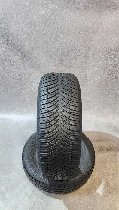 215.60.16 Goodyear Vector 4Seasons 2шт