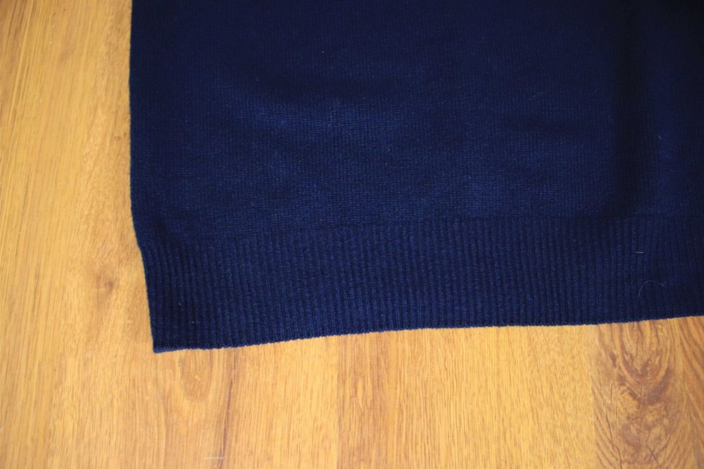 Sweter M&S r. XL granatowy okrągły dekolt wełniany męski