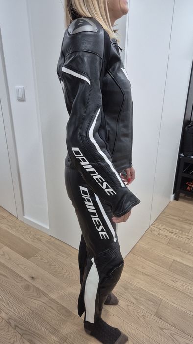 Fato Dainese de Sra.