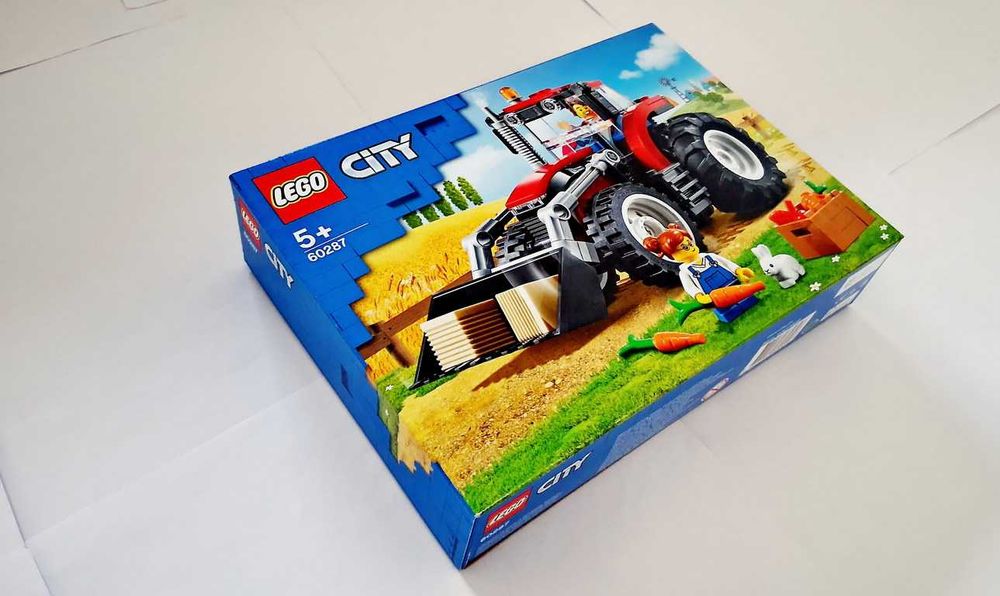 Lego City Farm 60287 Tractor selado