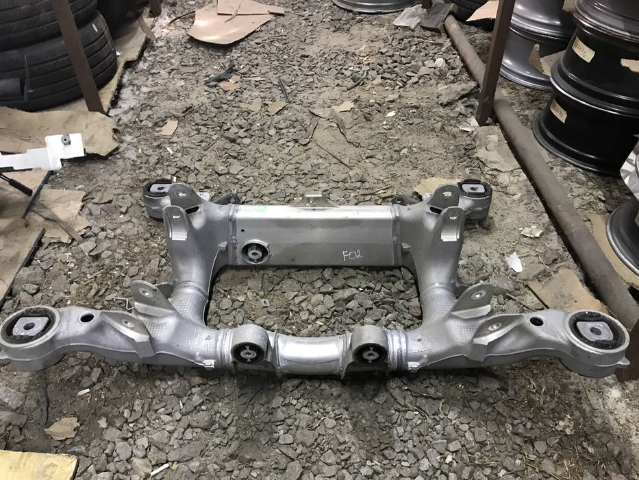 Задняя балка BMW 7 series F01, F02 33316855455