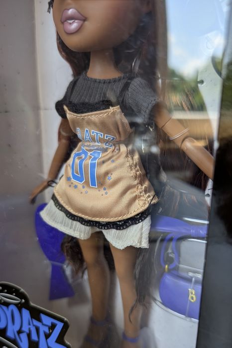Лялька Братц Bratz Sasha Stylin